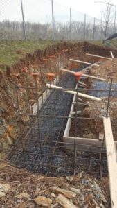 Retaining wall, rebar layout before pouring of concrete