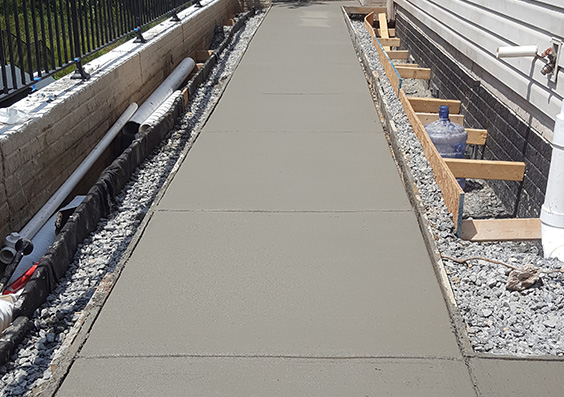 Residential concrete sidewalk